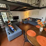 Luxury House - The Ρώμη